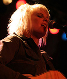 Katelyn Dawn performing live.