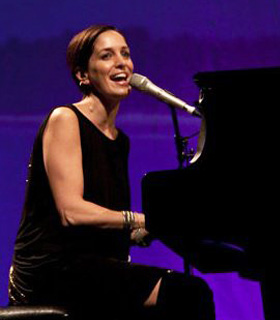 Chantal Kreviazuk performing live.