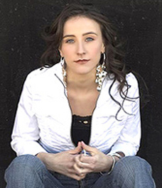Amanda Droste's "Thank You" Named April "Best Song Of The Month" 2 Amanda Droste