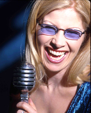 Kim Erin & Michael Whittaker's "Twisting In A Circle" Named September "Best Song Of The Month" 2 Kim Erin
