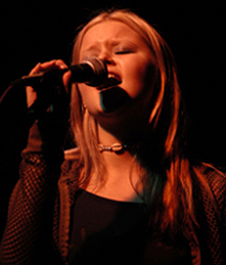 Mia Kulba performing live.