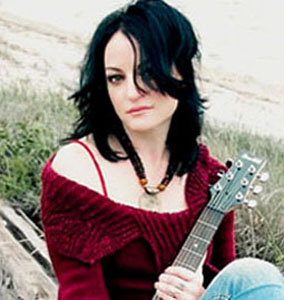 Nicola's "Lighthouse" Named August "Best Song Of The Month" 1 Nicola