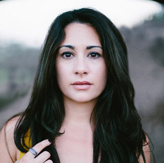Lola Rhodes' “Drifting” Named December “Best Song Of The Month” 1 Lola Rhodes