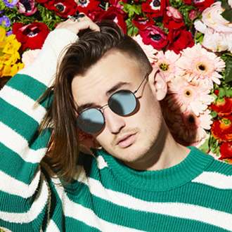 Pop & Hip-Hop Artist gnash Talks About His Debut Album, <em>we</em>, And Co-Writing His Hit Songss “i hate u, i love u” and “Lights Down Low” 1 gnash